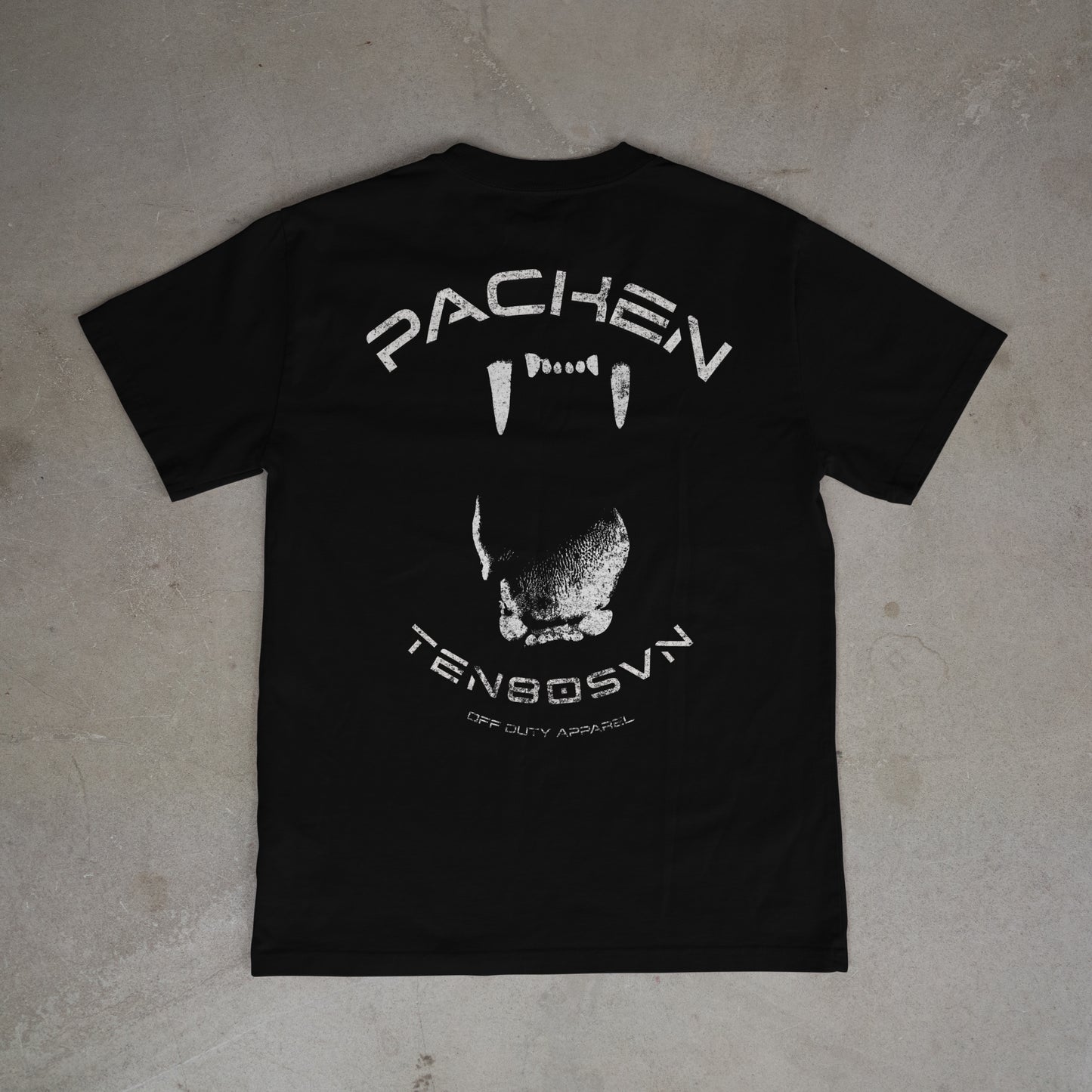 PACKEN FANGS (TEE)